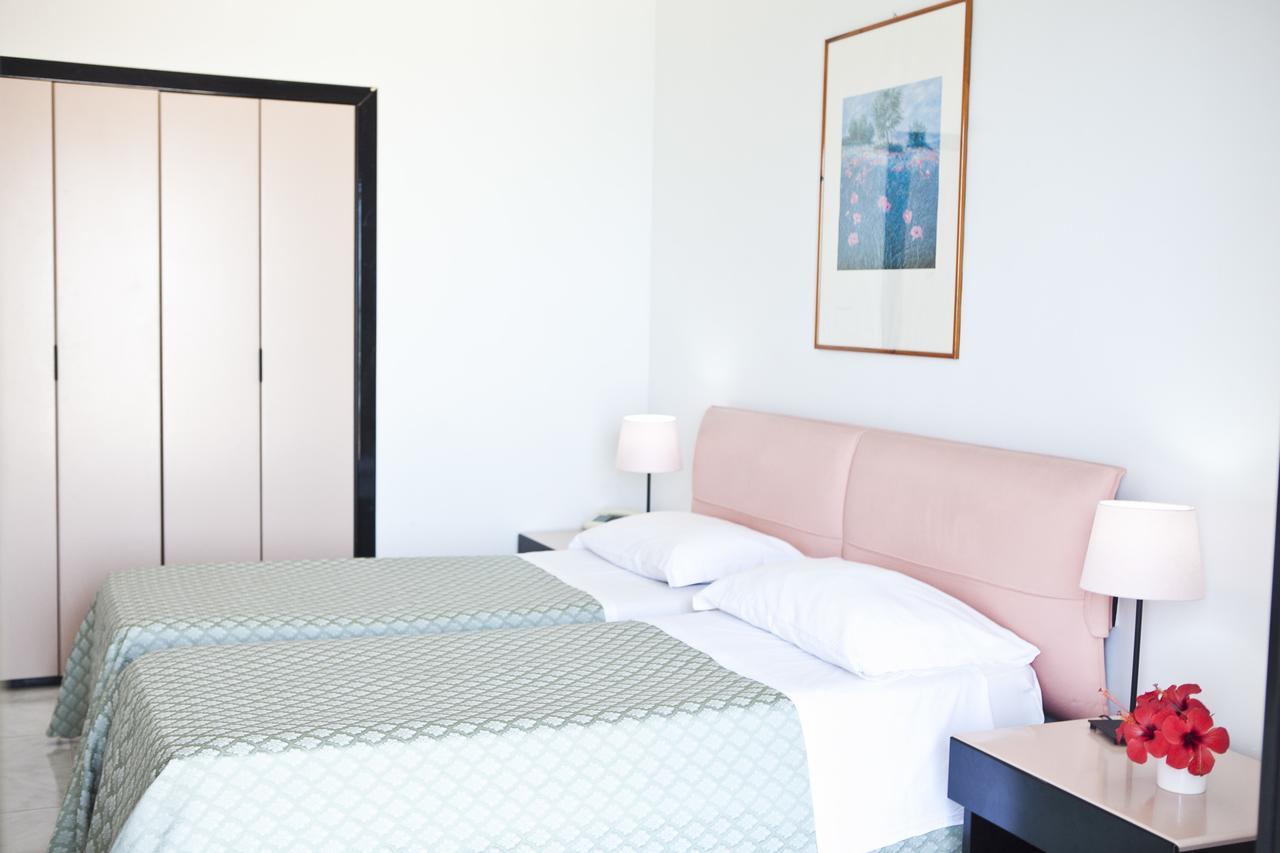 Futura Style Helios Hotell Noto Eksteriør bilde